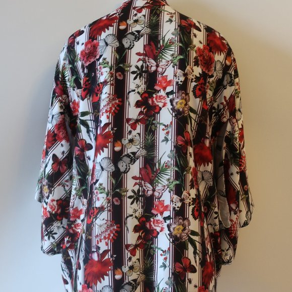 BLACK CORAL WHT/MULTI FLORAL OPEN TOP W/WIDE SLEEVES ONE SIZE* - Picture 6 of 8